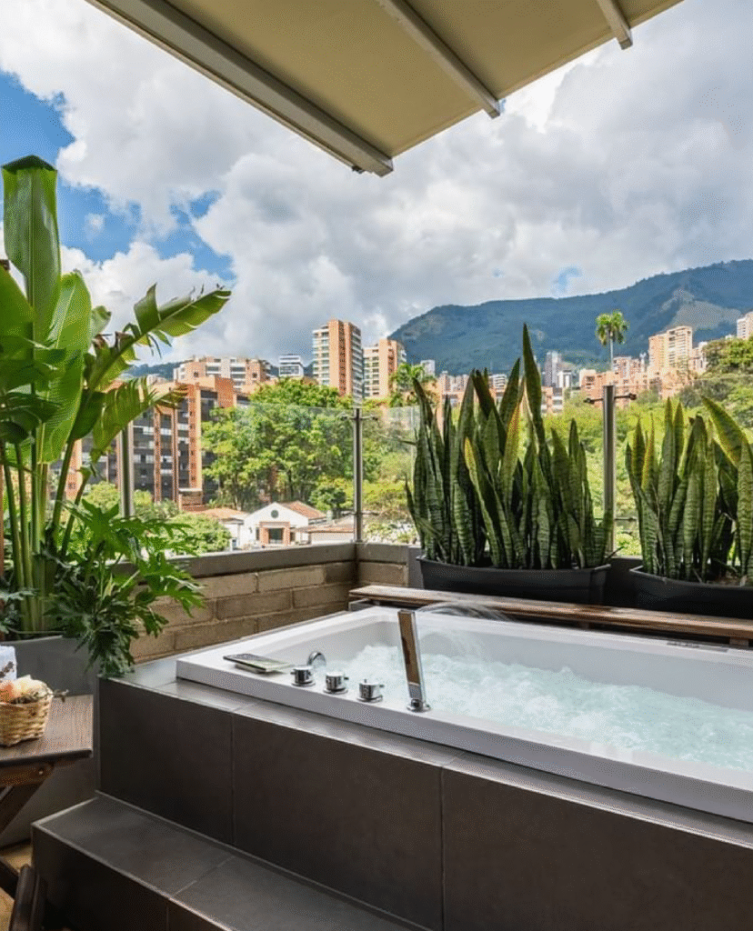 Hoteles en Envigado Medellín, zona residencial con excelente gastronomía y ambiente seguro