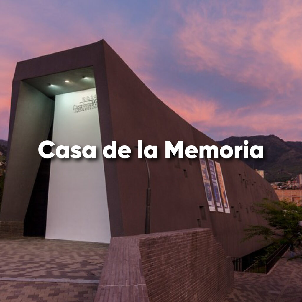 Museo Casa de la Memoria en Medellín, espacio de reflexión histórica.